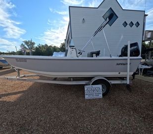 2023 Sundance DX20 Trailer Included