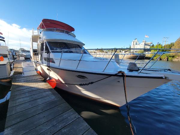 1986 Angel Sundeck Aft Cabin Motor Yacht
