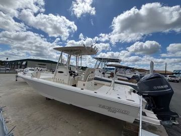 2016 Pathfinder 2600 TRS