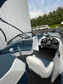 1999 Tigé PRE 2200i WT