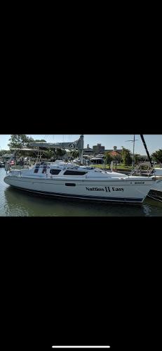 2000 Hunter 320