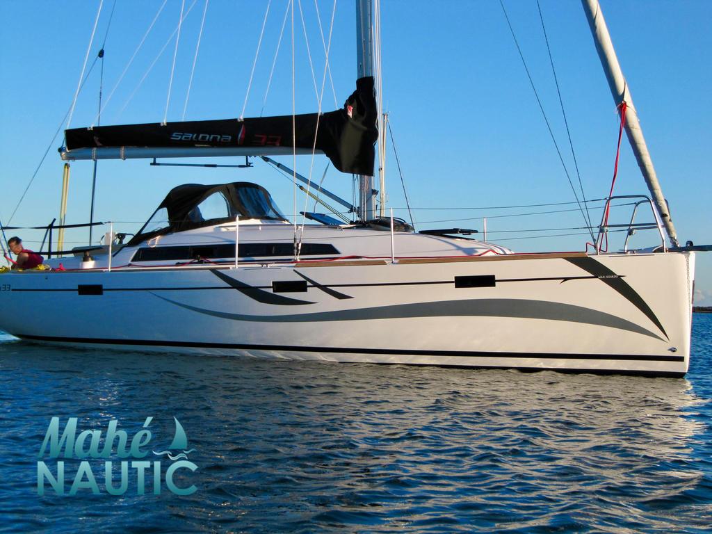 2014 AD Boats SALONA 33