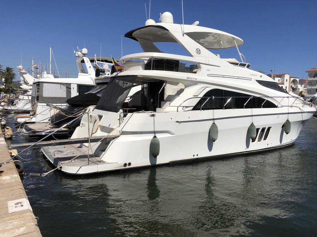 2008 Marquis 560