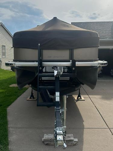2020 Premier 220 SunSation