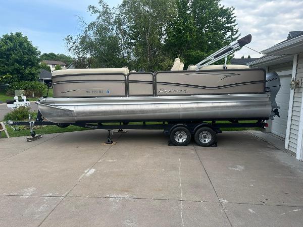 2020 Premier 220 SunSation