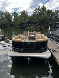 2025 Crest Classic 240 SLSC Tritoon