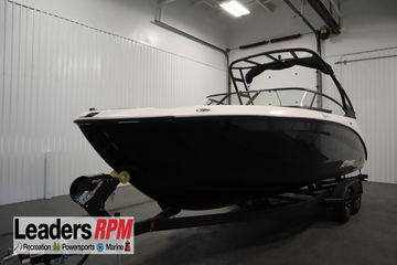 2026 Yamaha Boats AR250