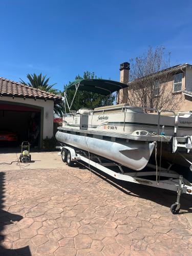 2002 Sweetwater 24 RE
