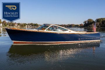 2003 Hinckley Talaria 29 Runabout