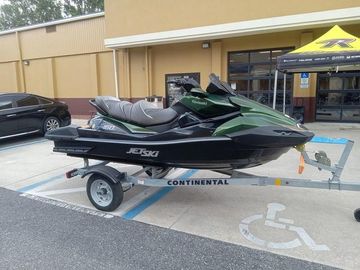 2025 Kawasaki Ultra® 160LX