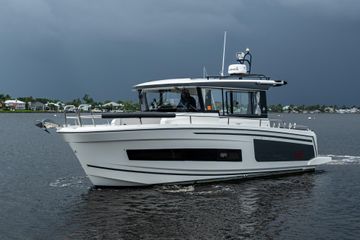 2021 Jeanneau NC Sport 895