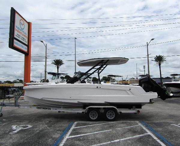 2022 Axopar 22 T-Top