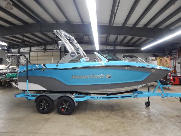 MasterCraft XT20