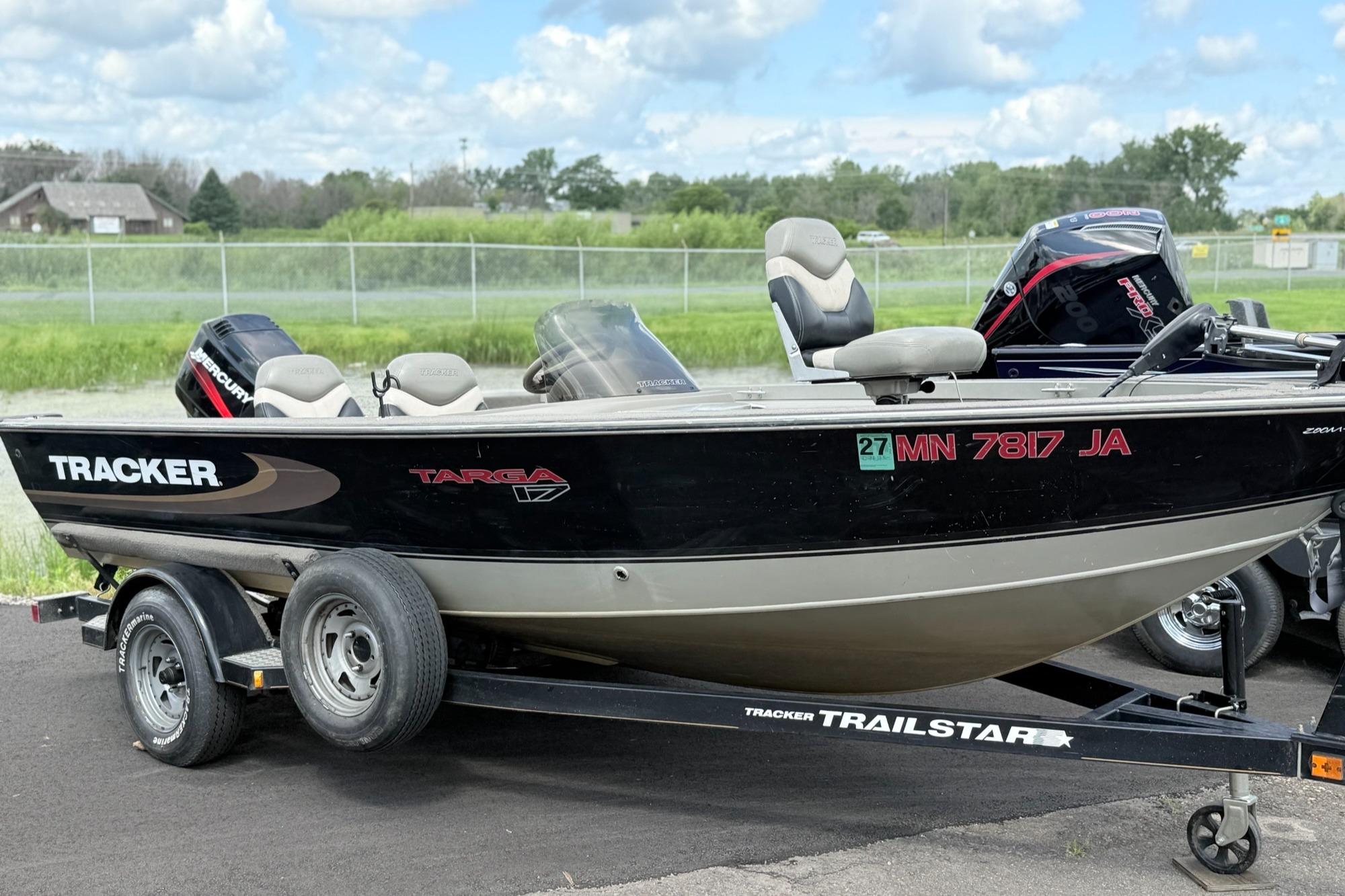 2000 Tracker Targa 17