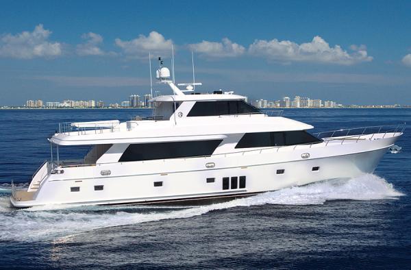 2013 Ocean Alexander Sky Lounge