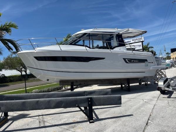 2026 Jeanneau NC Weekender 895