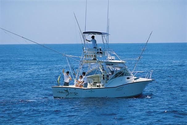 2002 Albemarle 320 Express Fisherman