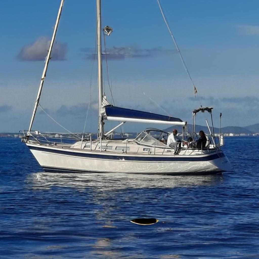 Hallberg-Rassy 34 Hallberg Rassy 34