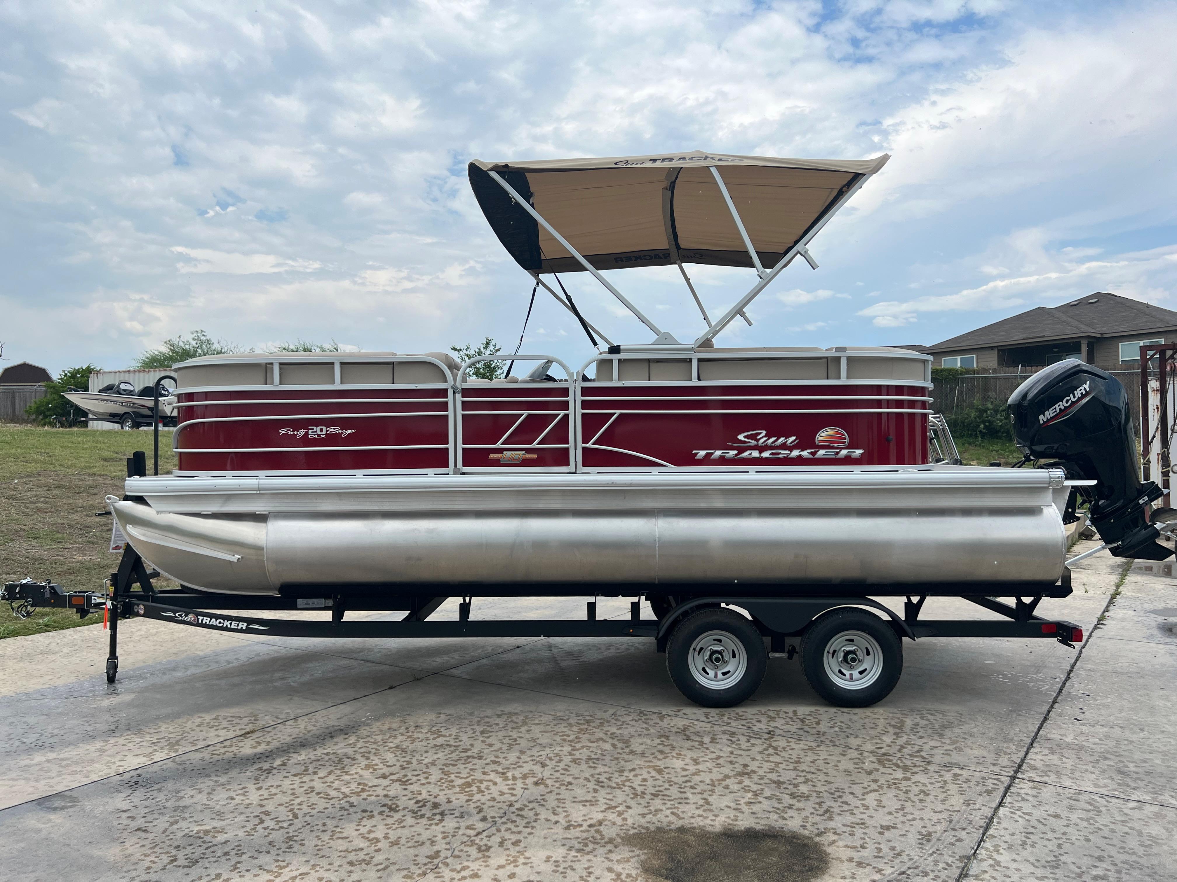 2023 Sun Tracker Party Barge 20 DLX, New Braunfels Texas 