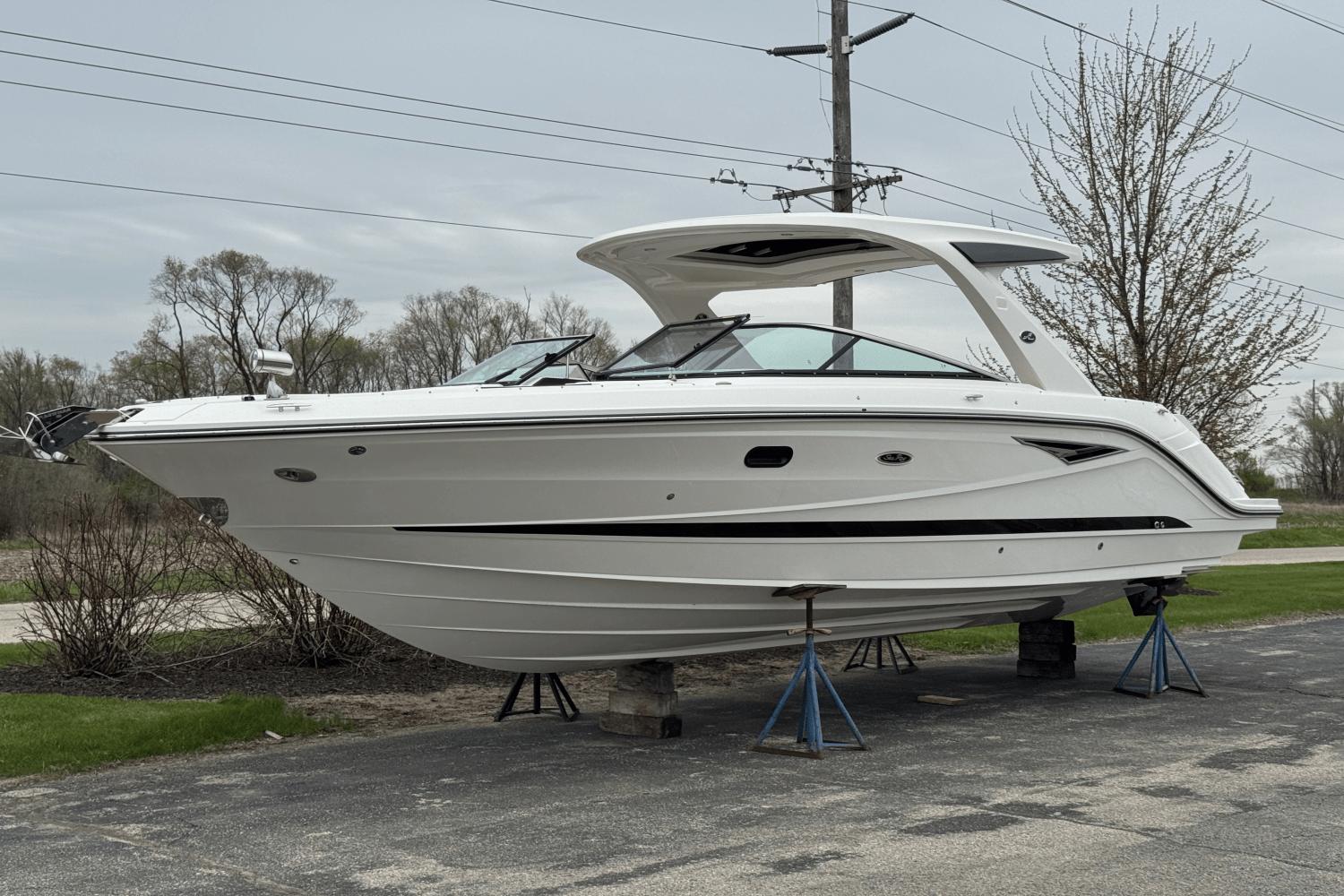 2025 Sea Ray SLX 310