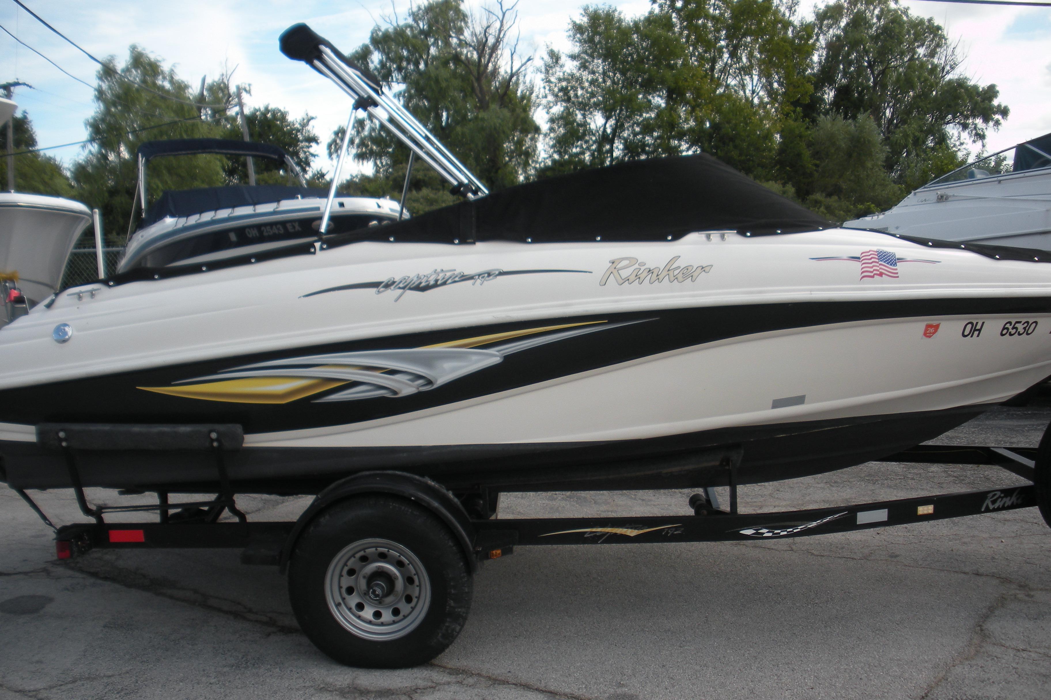 2003 Rinker 192 Captiva Bowrider