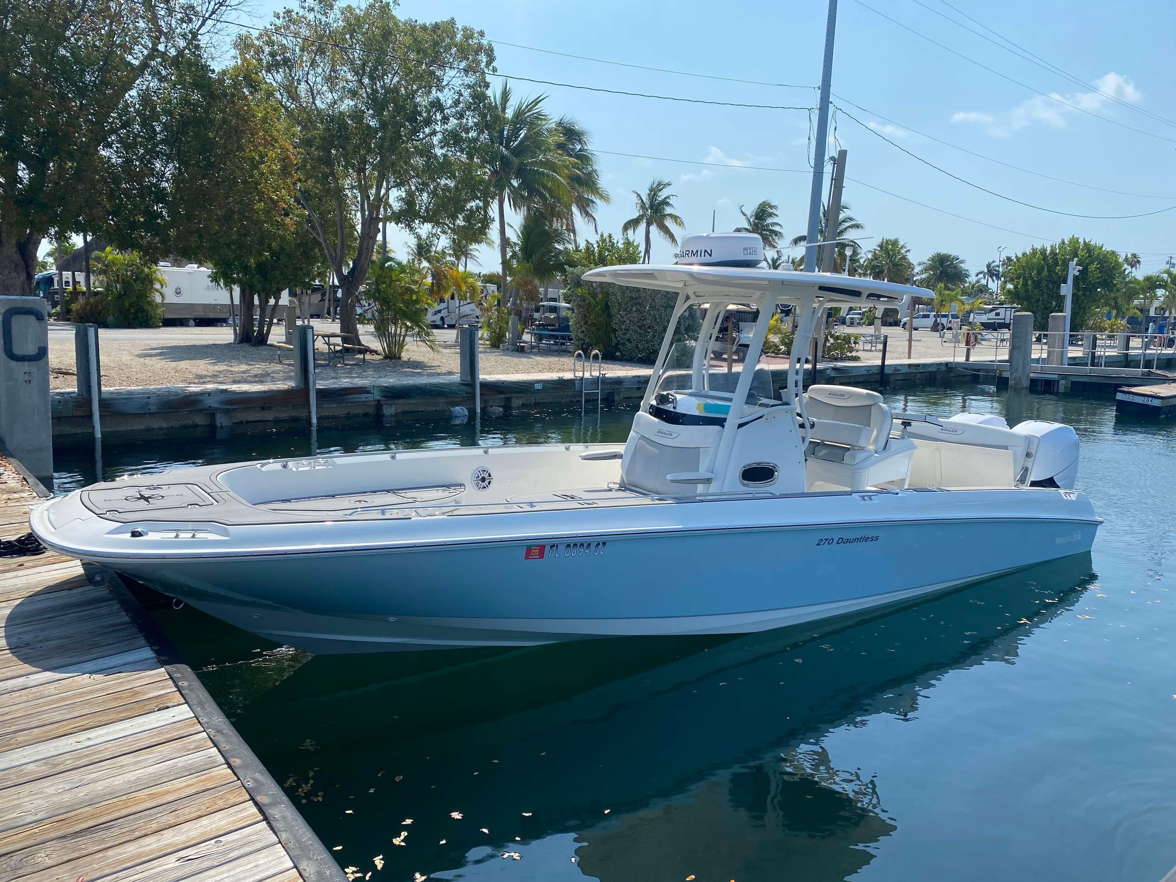 2015 Boston Whaler 270 Dauntless