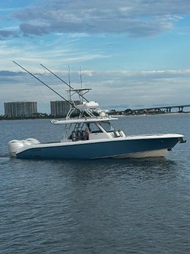 2023 Everglades 395 Center Console
