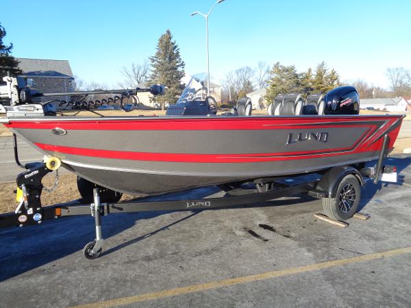 2025 Lund 1775 Impact XS SS