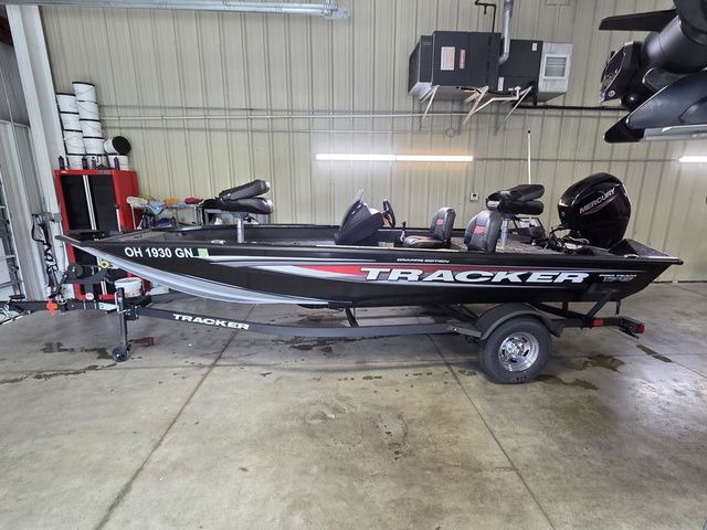 2025 Tracker Pro Team 175
