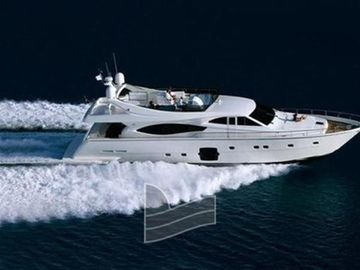 2005 Ferretti Yachts FERRETTI 761