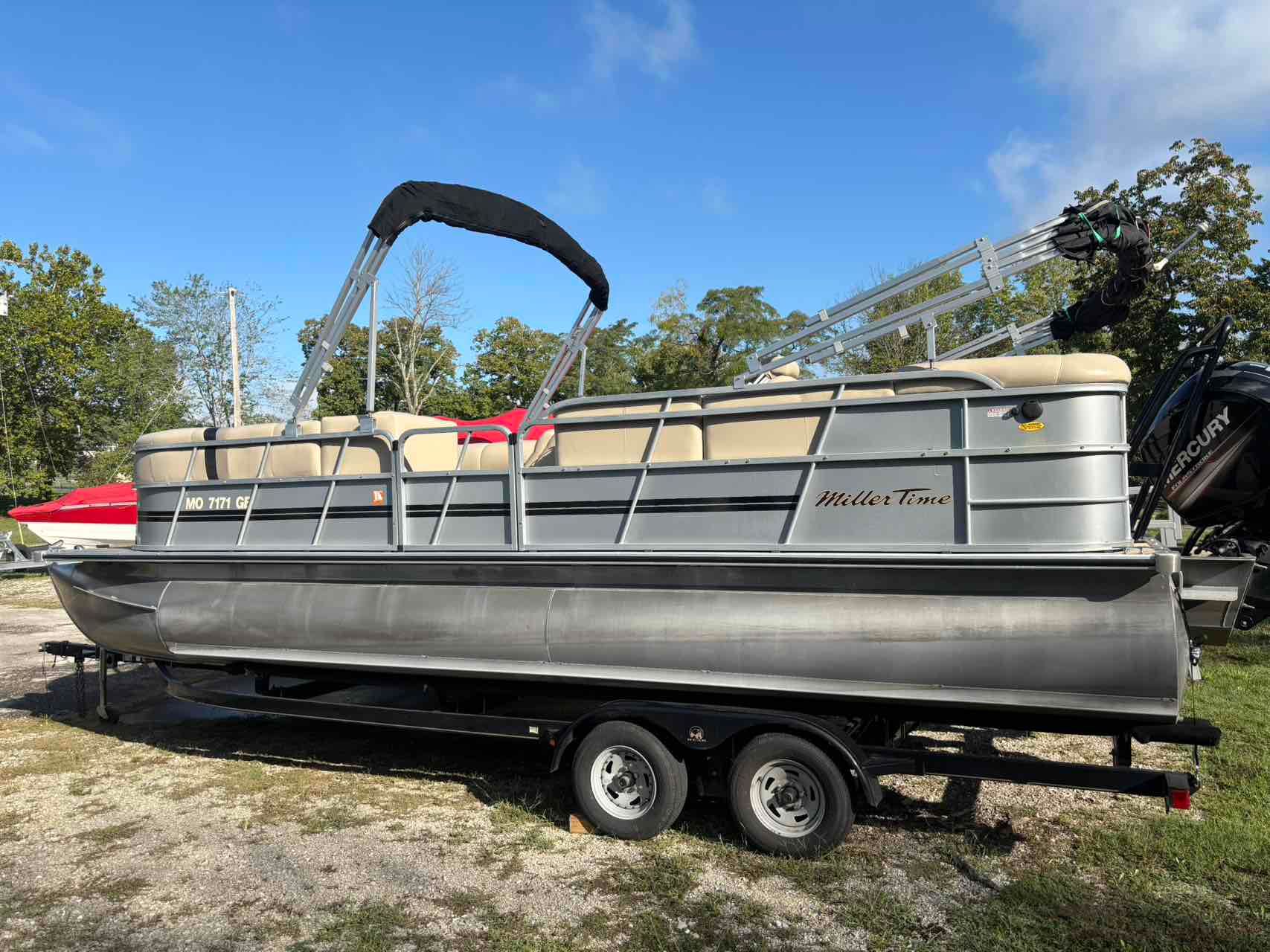 2014 Bentley Pontoons 240 Cruiser