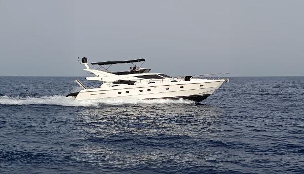 2001 Ferretti Yachts 620
