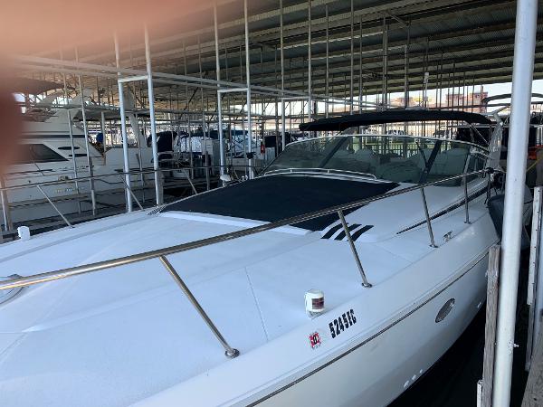 1997 Trojan 440 Express Yacht