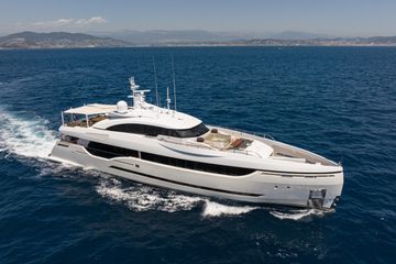 2015 Columbus Yachts 40 S Hybrid