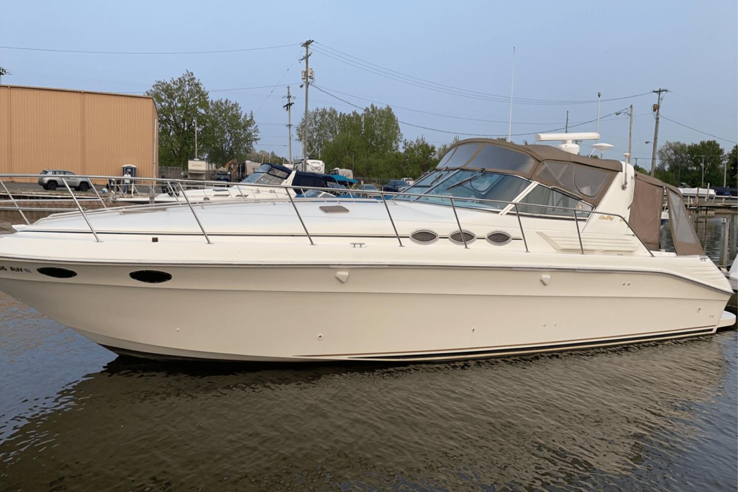 1997 Sea Ray 400 Express Cruiser