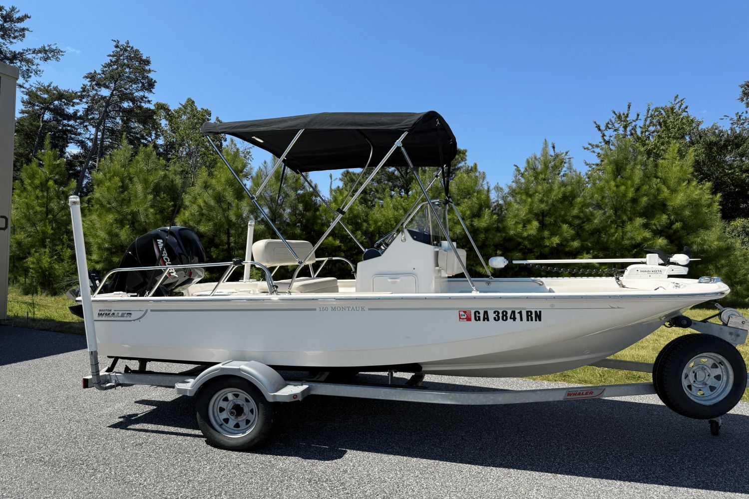 2021 Boston Whaler 150 Montauk