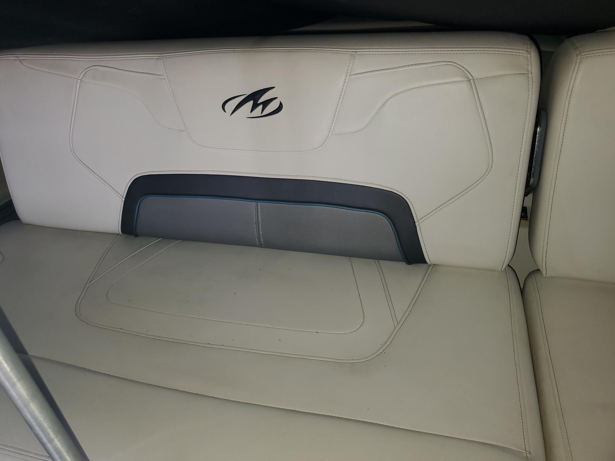 2014 Monterey 288 Super Sport