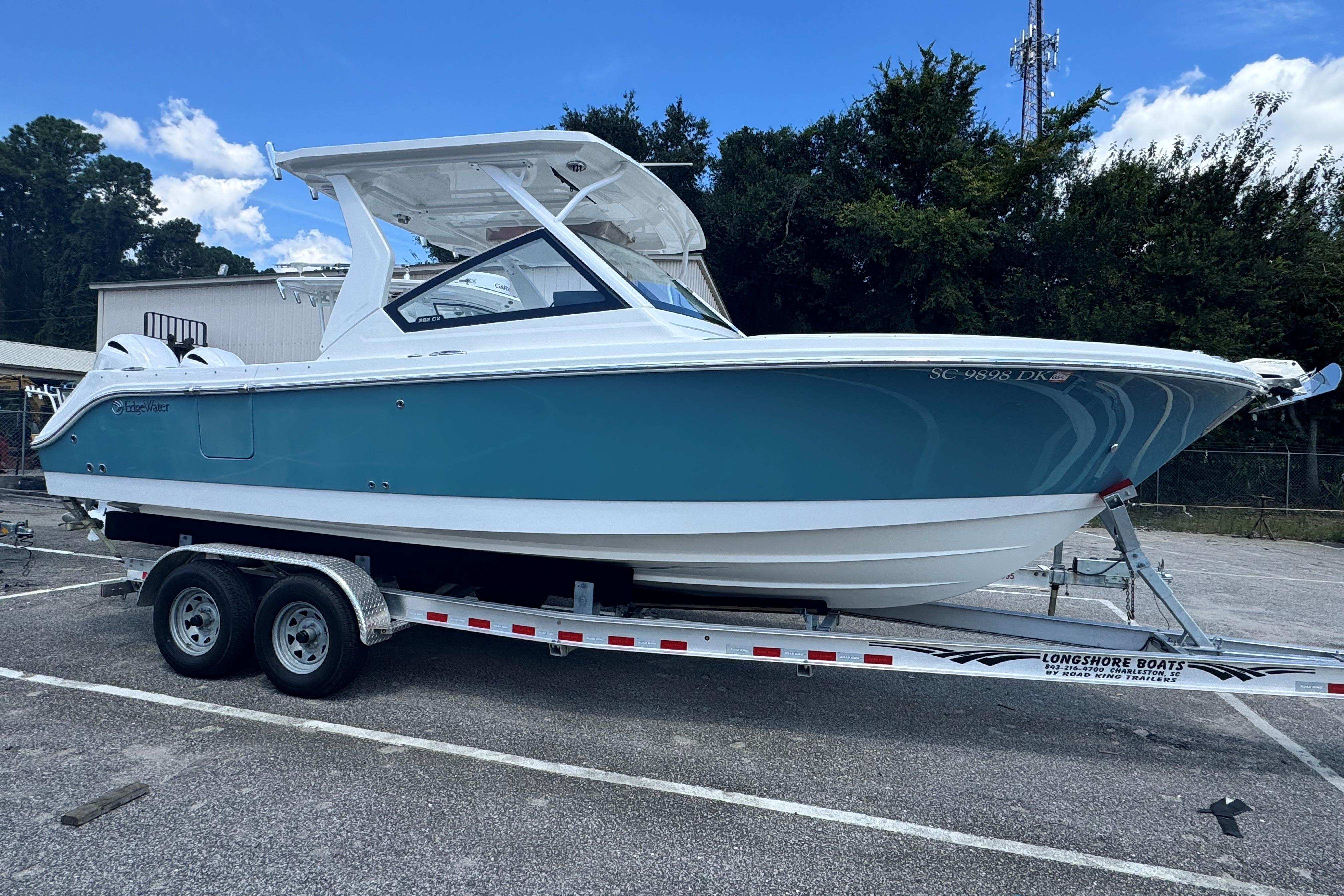 2019 Edgewater 262 CX