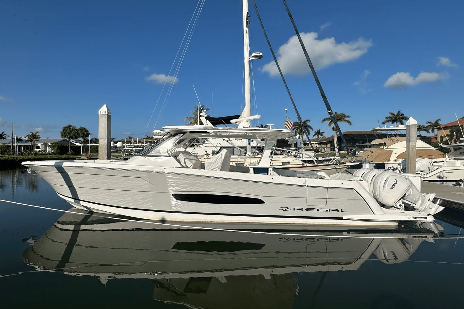 2022 Regal 38 SAV