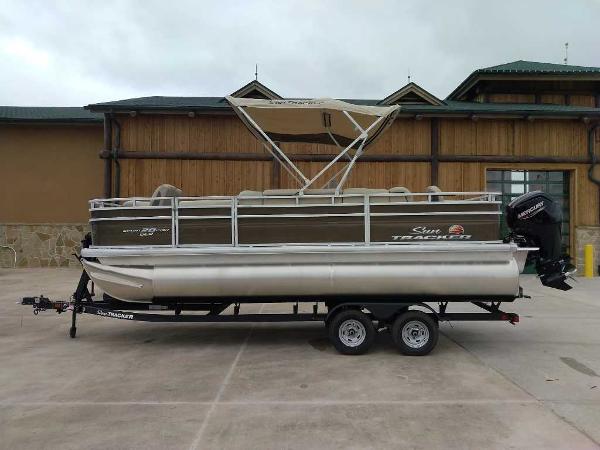 2025 Sun Tracker SportFish 20 DLX