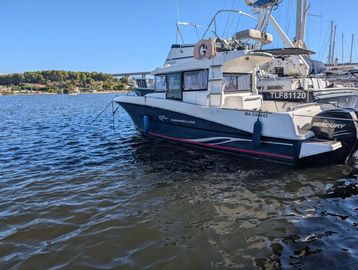 2012 Beneteau Barracuda 9
