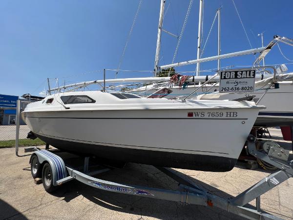 2007 Hunter 25