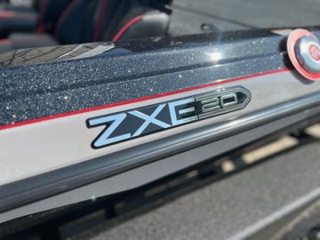 2026 Skeeter ZXE20