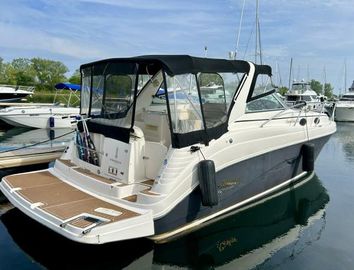 2005 Rinker 342 Fiesta Vee