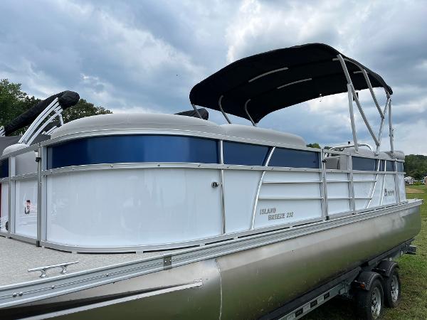 2024 Landau Island Breeze 232 Cruise