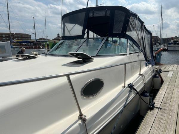 1996 Rinker 265 Fiesta Vee