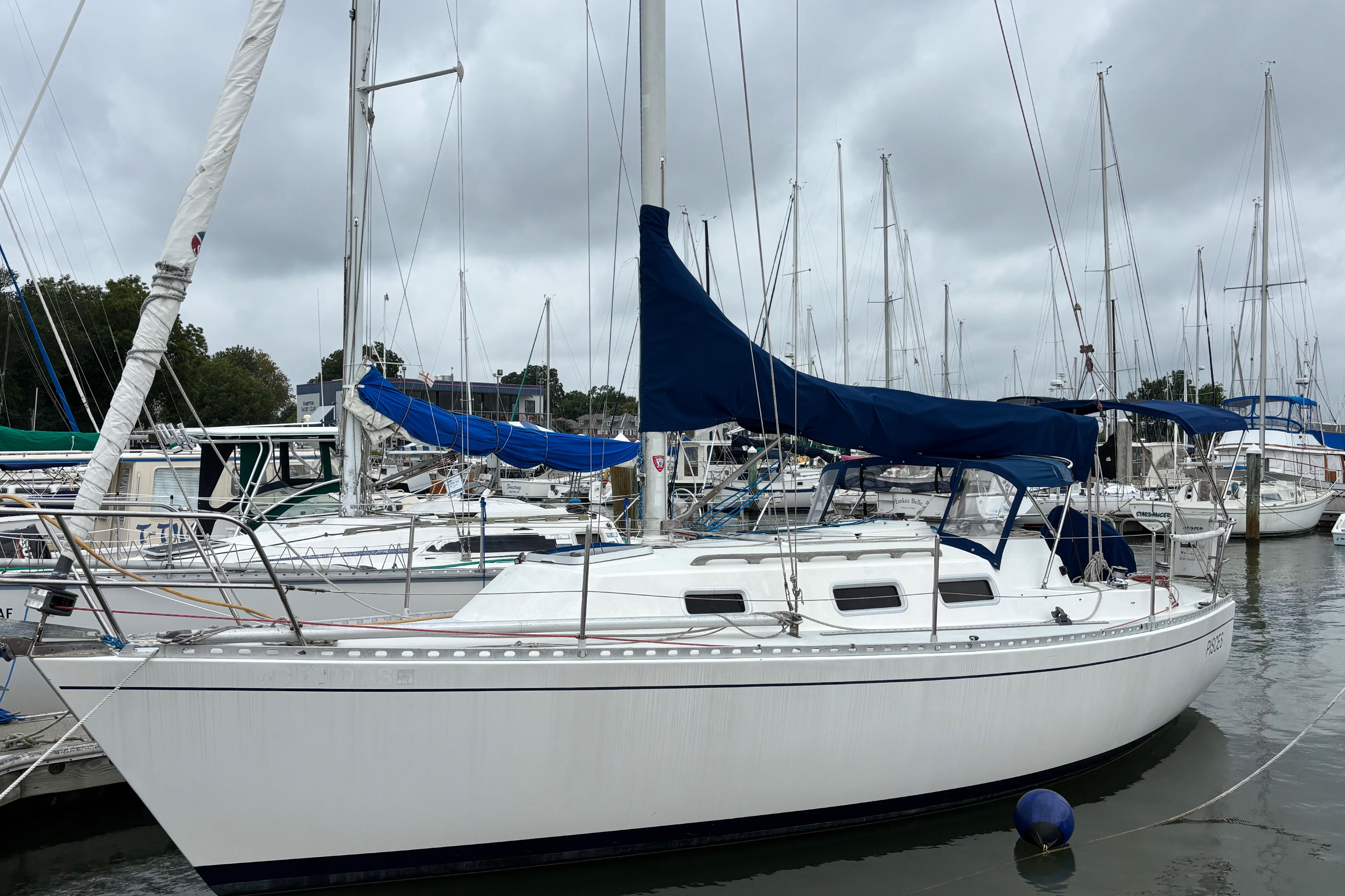 1988 J Boats J/28