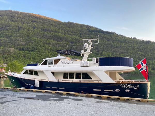 2001 Benetti Sail Division 79