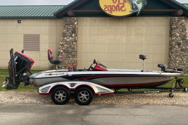 2015 Ranger Z520 Comanche