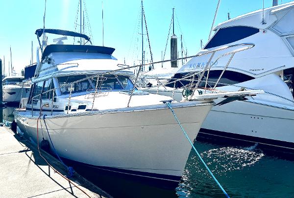 1986 Bayliner 32 Diesel Motoryacht